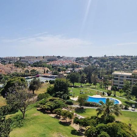 Modern Apartment With Stunning Views Marbella Esterno foto